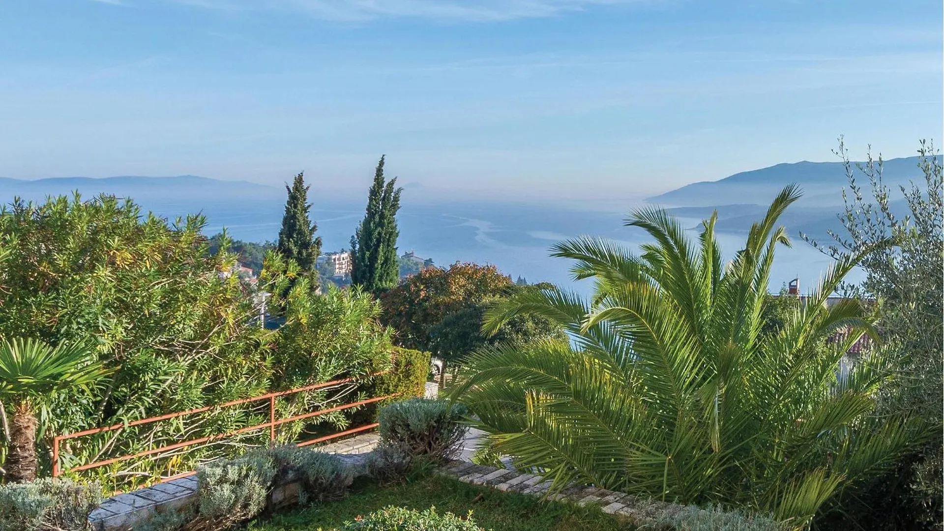 아파트 Gorgeous Studio In Rabac With Wifi
